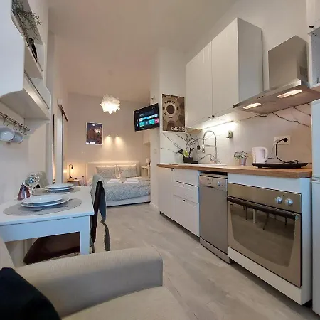 Lipotica Affittacamere 3*