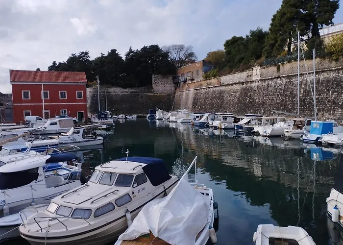 بيت ضيافة Lipotica